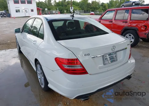 2012 Mercedes-Benz C 300 Luxury 4Matic/Sport 4Matic from USA, damaged, VIN WDDGF8BB0CA649781
